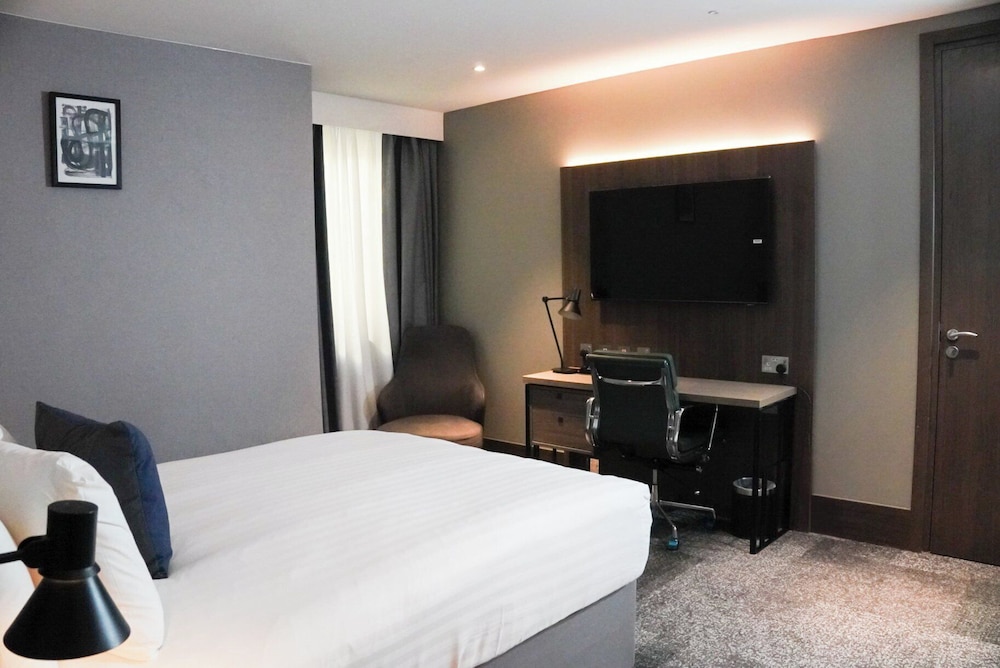 crowne plaza london kingston by ihg