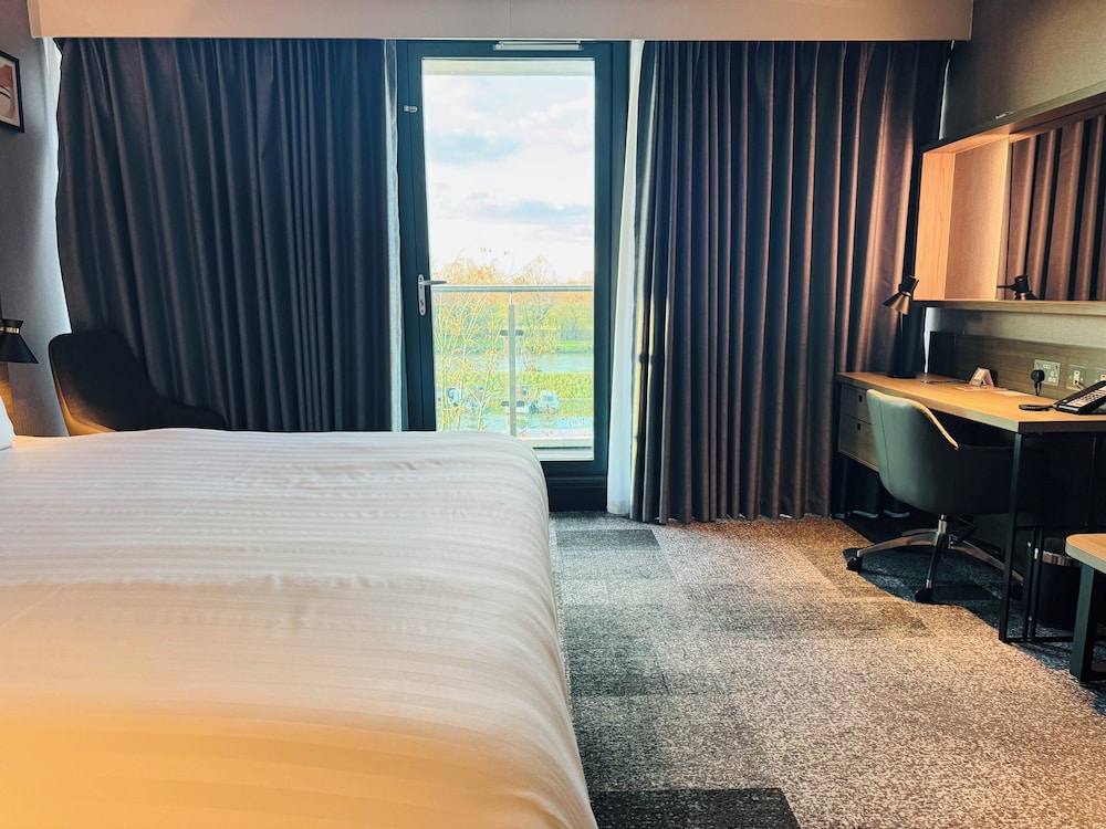 crowne plaza london kingston by ihg