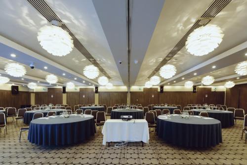 crowne plaza london kingston by ihg