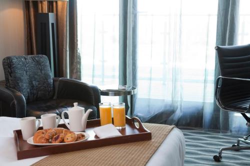 crowne plaza london kingston by ihg
