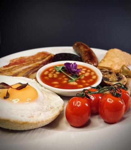 crowne plaza london kingston by ihg