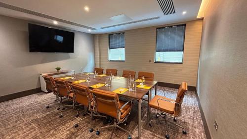 crowne plaza london kingston by ihg