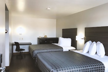 sky palace inn by jasper near atandt center
