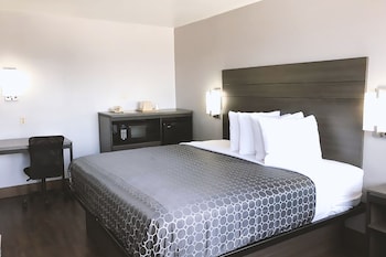 sky palace inn by jasper near atandt center