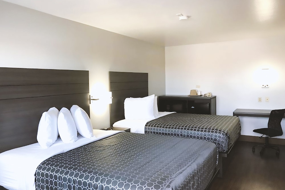 sky palace inn by jasper near atandt center