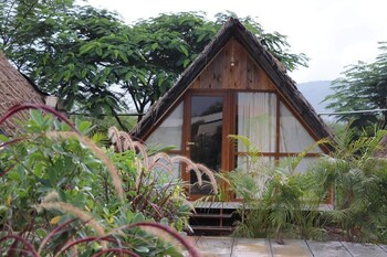 The Vintage Farm,Nasik - Trimbakeshwar Road,3 star