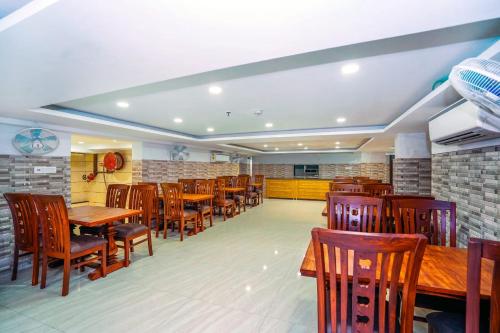 hotel aura grand by levelup hotels