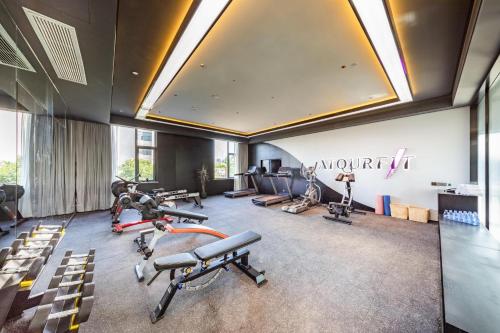 atour hotel nanjing jiangning binjiang development area shike lake
