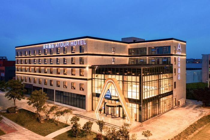 atour hotel nanjing jiangning binjiang development area shike lake