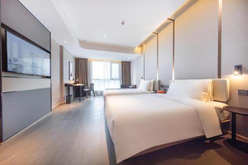 atour hotel nanjing jiangning binjiang development area shike lake
