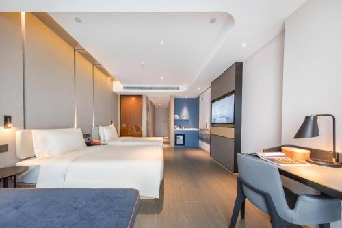 atour hotel nanjing jiangning binjiang development area shike lake