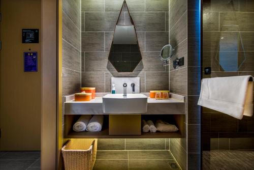 atour hotel humen avenue dongguan