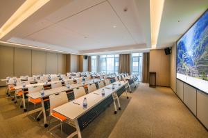 atour hotel humen avenue dongguan