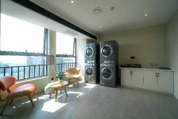 hanting premiun hotel huaihua south high speed railway station wanda plaza