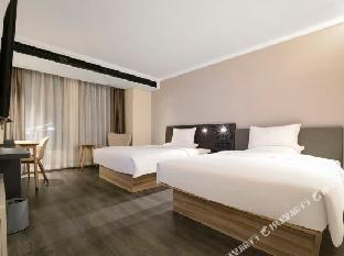 hanting premiun hotel huaihua south high speed railway station wanda plaza