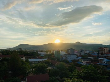 sunny hotel