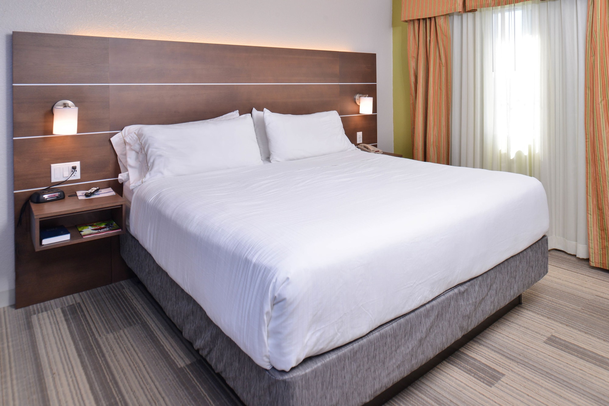 holiday inn express and suites stevens point by ihg