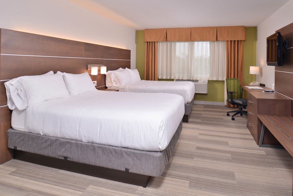 holiday inn express and suites stevens point by ihg