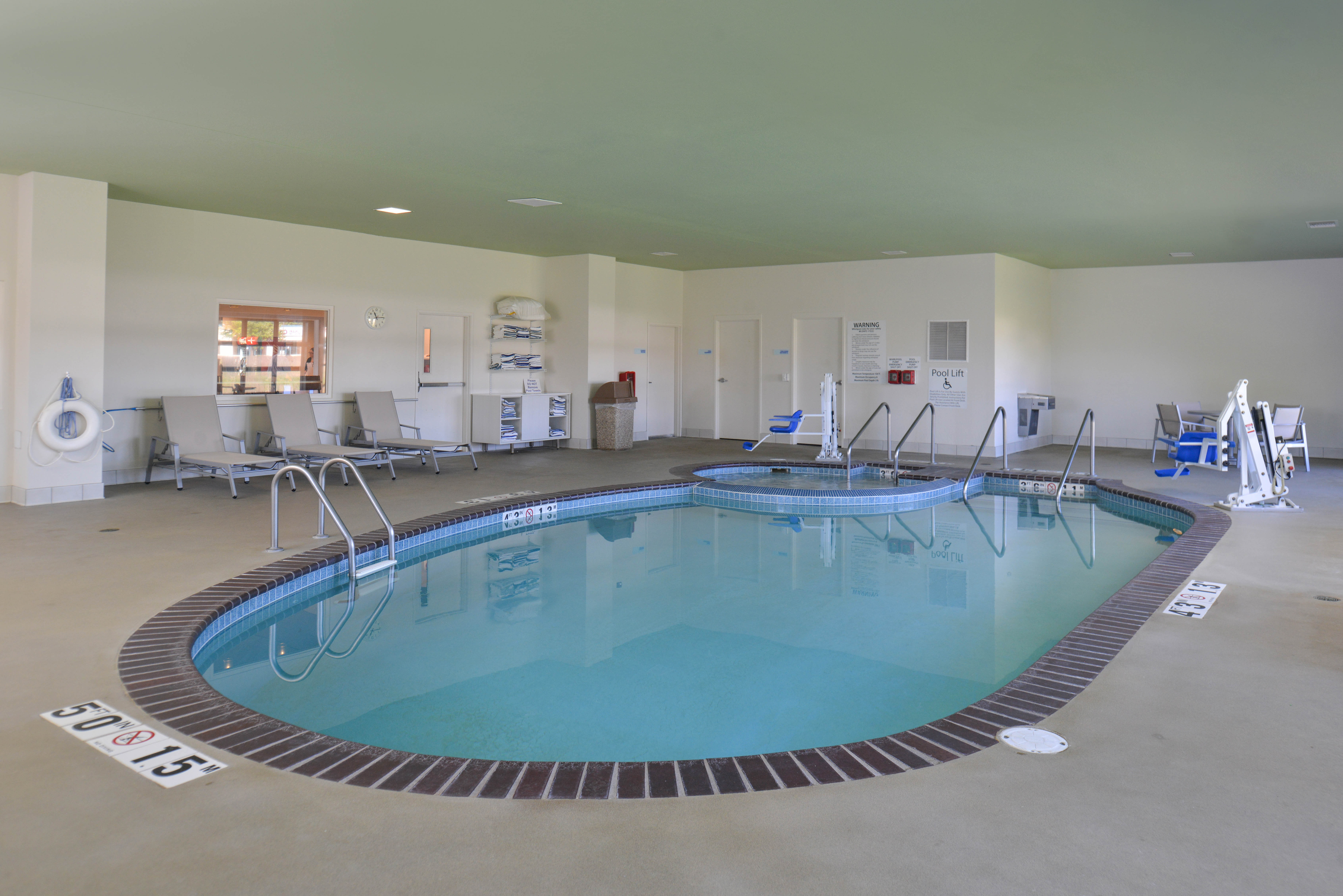 holiday inn express and suites stevens point by ihg
