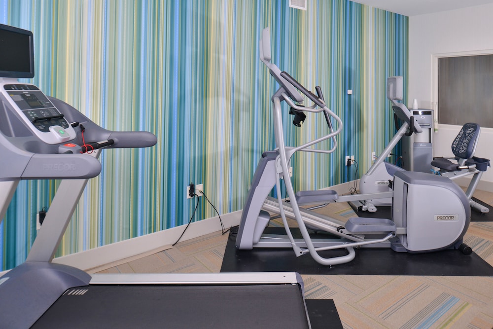 holiday inn express and suites stevens point by ihg