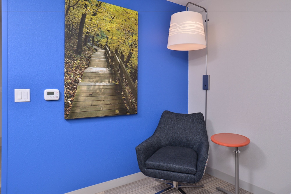 holiday inn express and suites stevens point by ihg