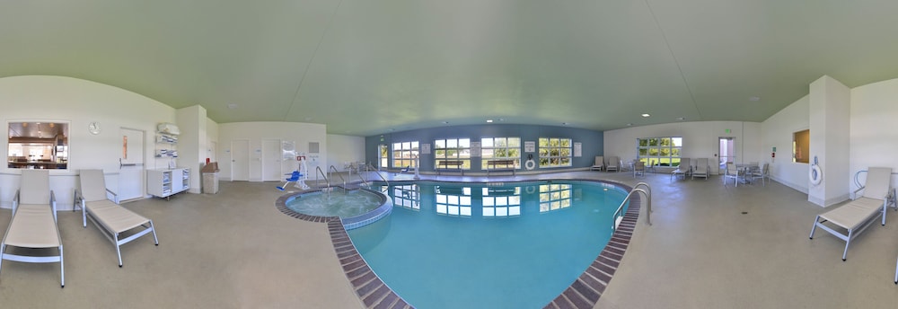 holiday inn express and suites stevens point by ihg