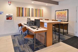 holiday inn express and suites stevens point by ihg