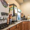 quality inn and suites east troy i 43