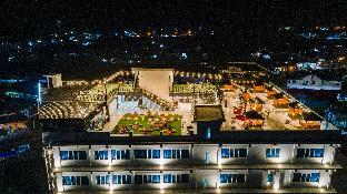 grand bayu hill hotel