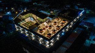 grand bayu hill hotel
