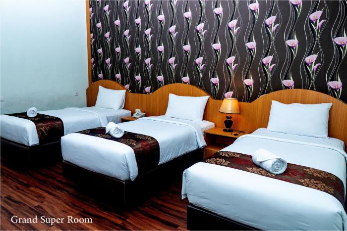 grand bayu hill hotel