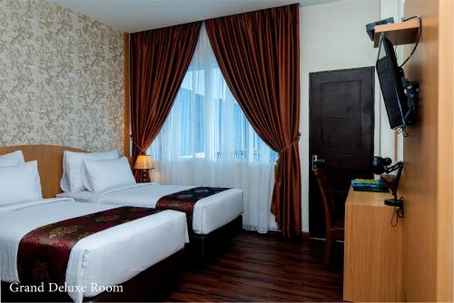 grand bayu hill hotel