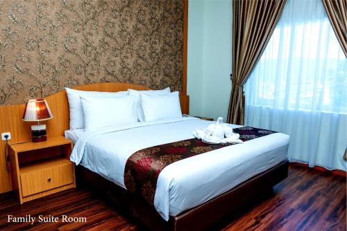 grand bayu hill hotel