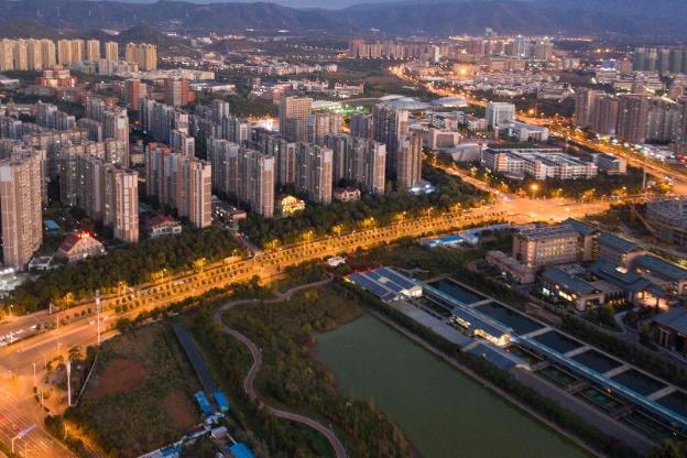 atour hotel kunming south high speed railway station university town