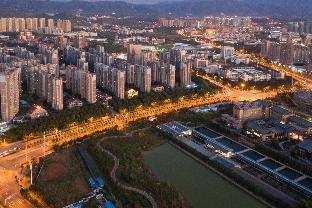 atour hotel kunming south high speed railway station university town