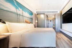 atour hotel kunming south high speed railway station university town