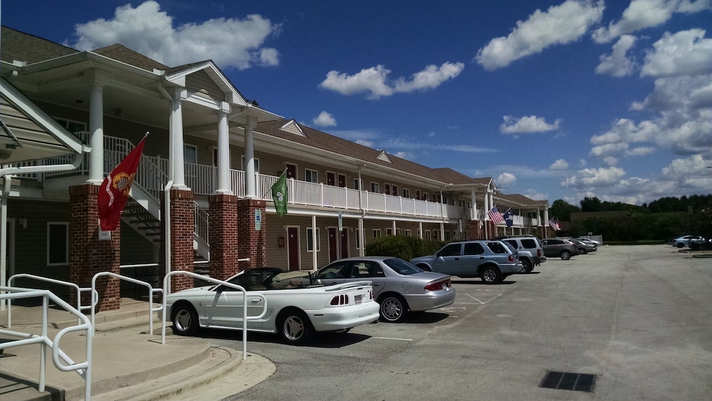 affordable suites of america