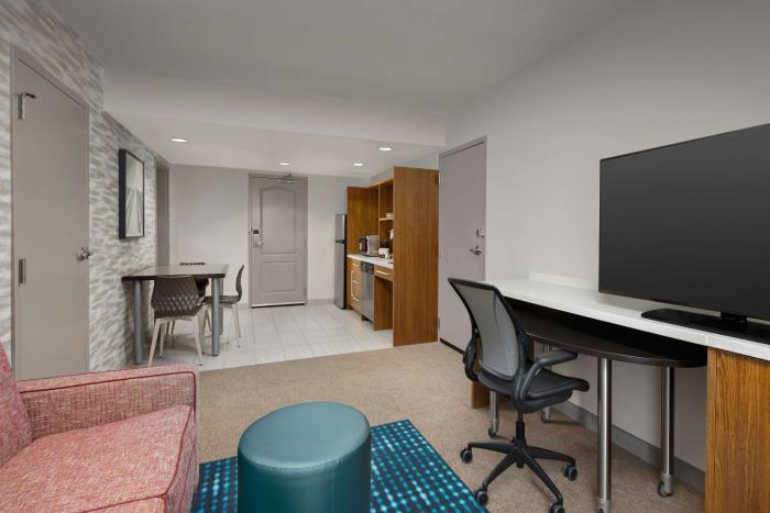 home2 suites by hilton jacksonville nc