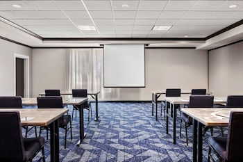 courtyard by marriott evansville east