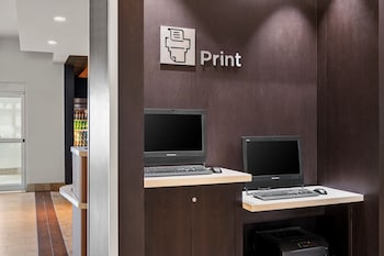 courtyard by marriott evansville east