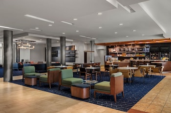courtyard by marriott evansville east