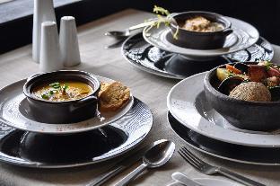 radisson blu acqua hotel and spa concon