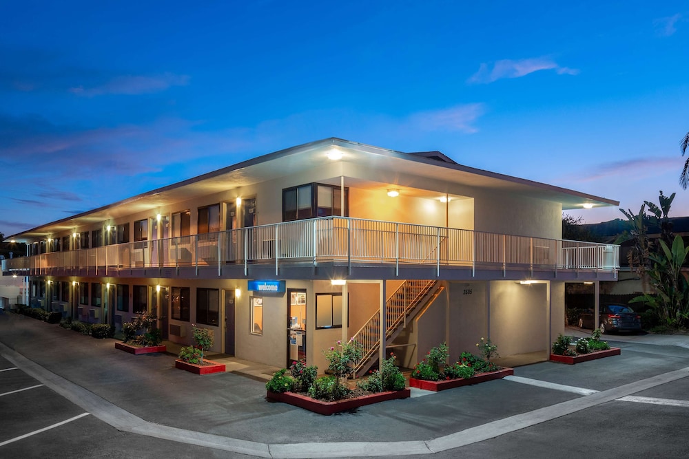 motel 6 santa barbara ca state street