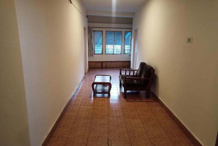 hotel rainbow near victoria hospital city market