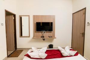 hotel beachfront couple andfamily friendly