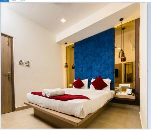 hotel beachfront couple andfamily friendly