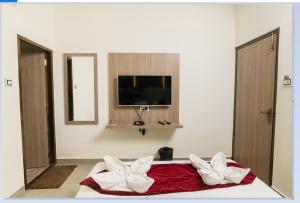 hotel beachfront couple andfamily friendly