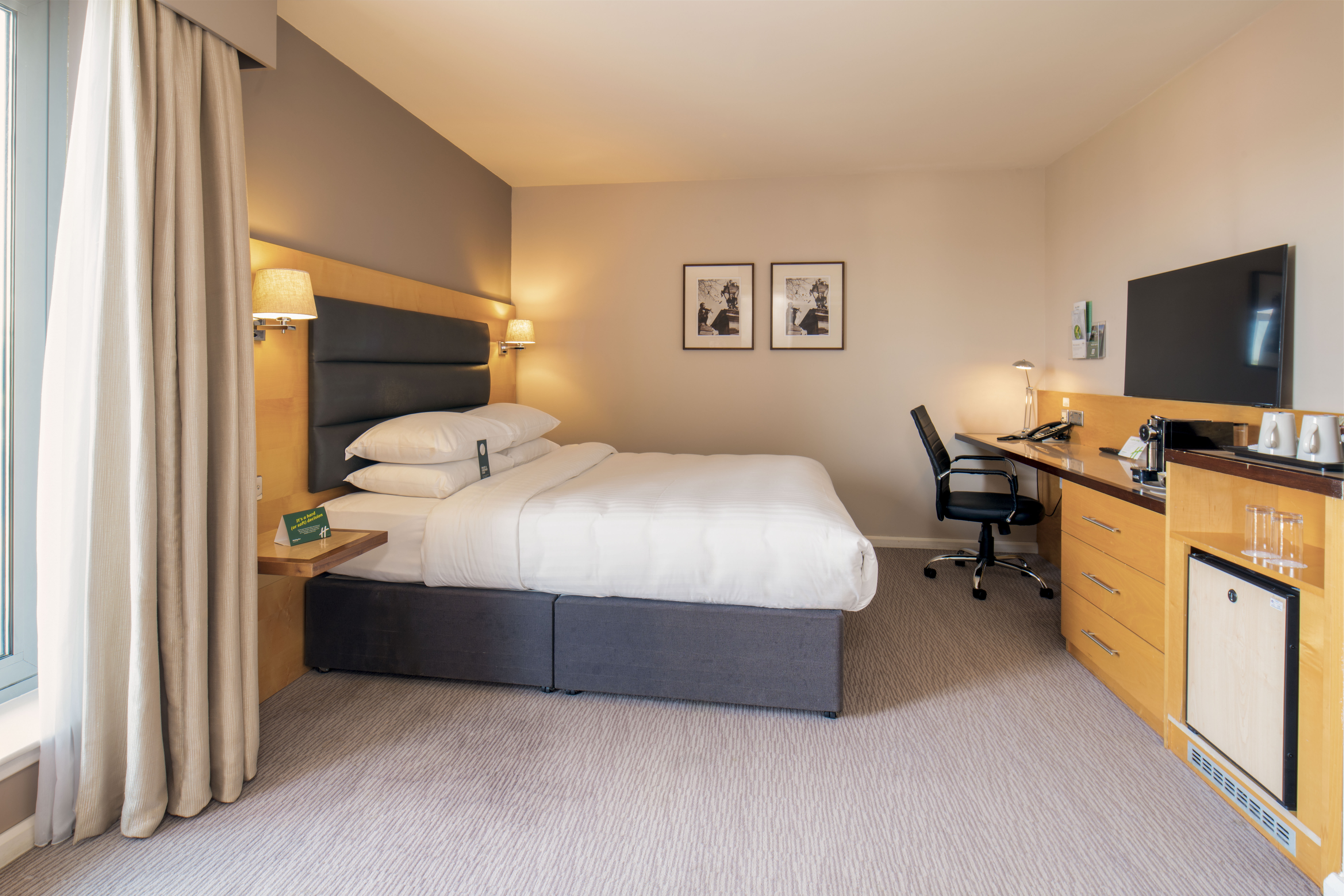 holiday inn london brentford lock by ihg