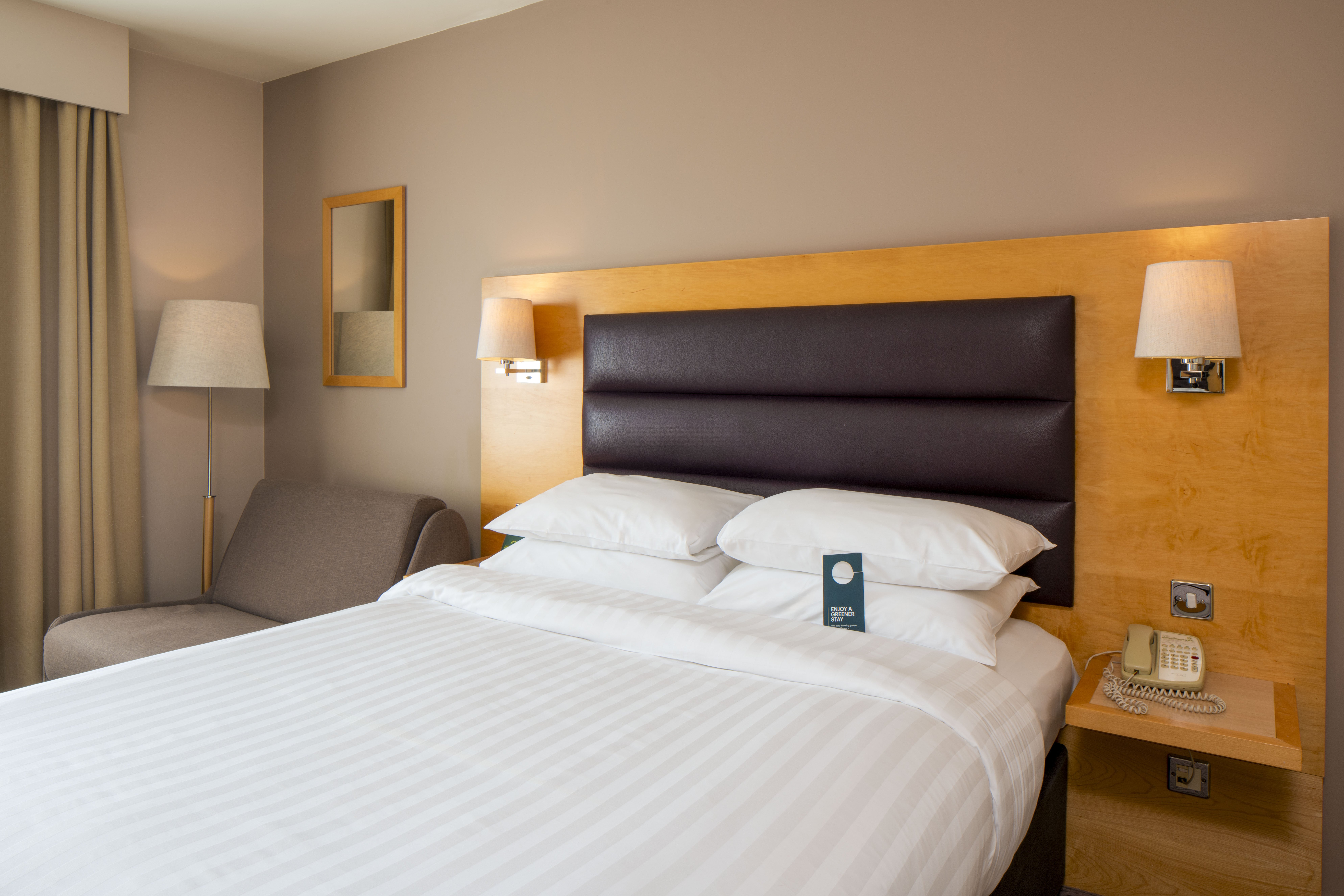 holiday inn london brentford lock by ihg