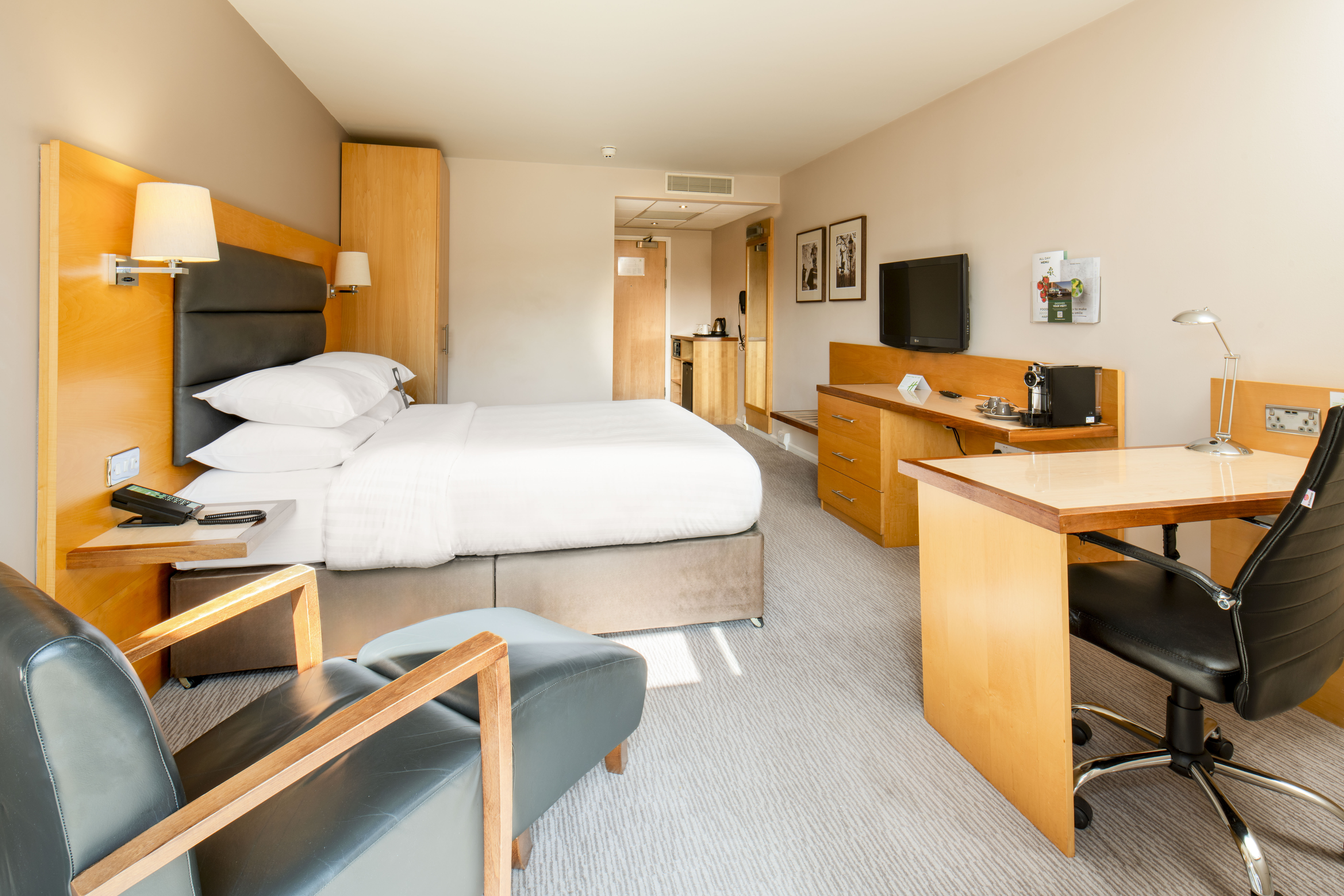holiday inn london brentford lock by ihg
